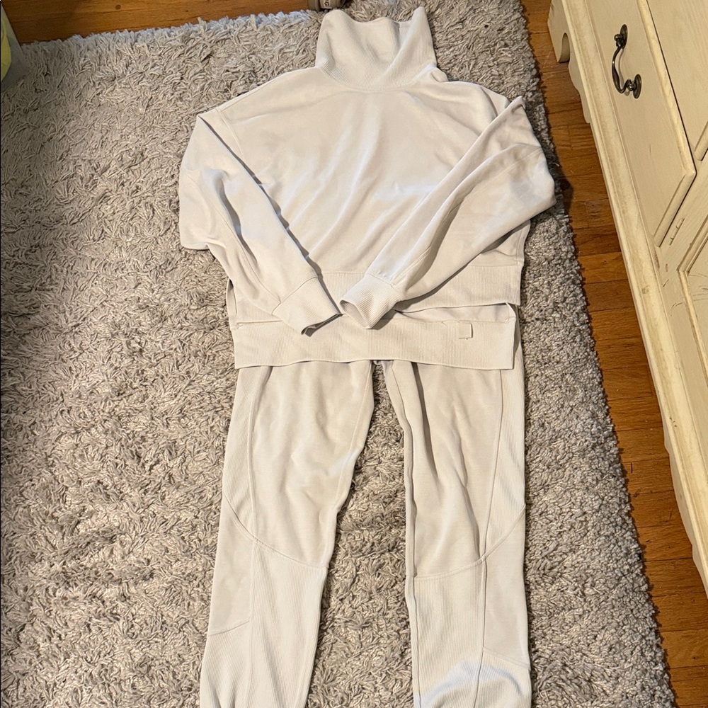 Lululemon SoftStreme mock neck Sweatshirt and Pants Set